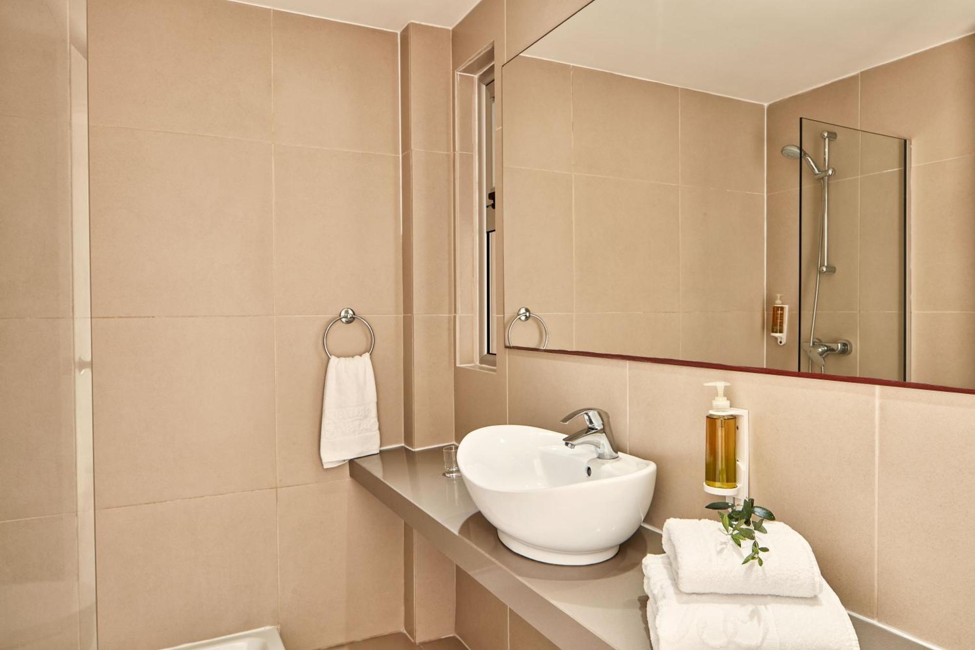 איה נאפה Atlantica Sancta Napa Hotel מראה חיצוני תמונה