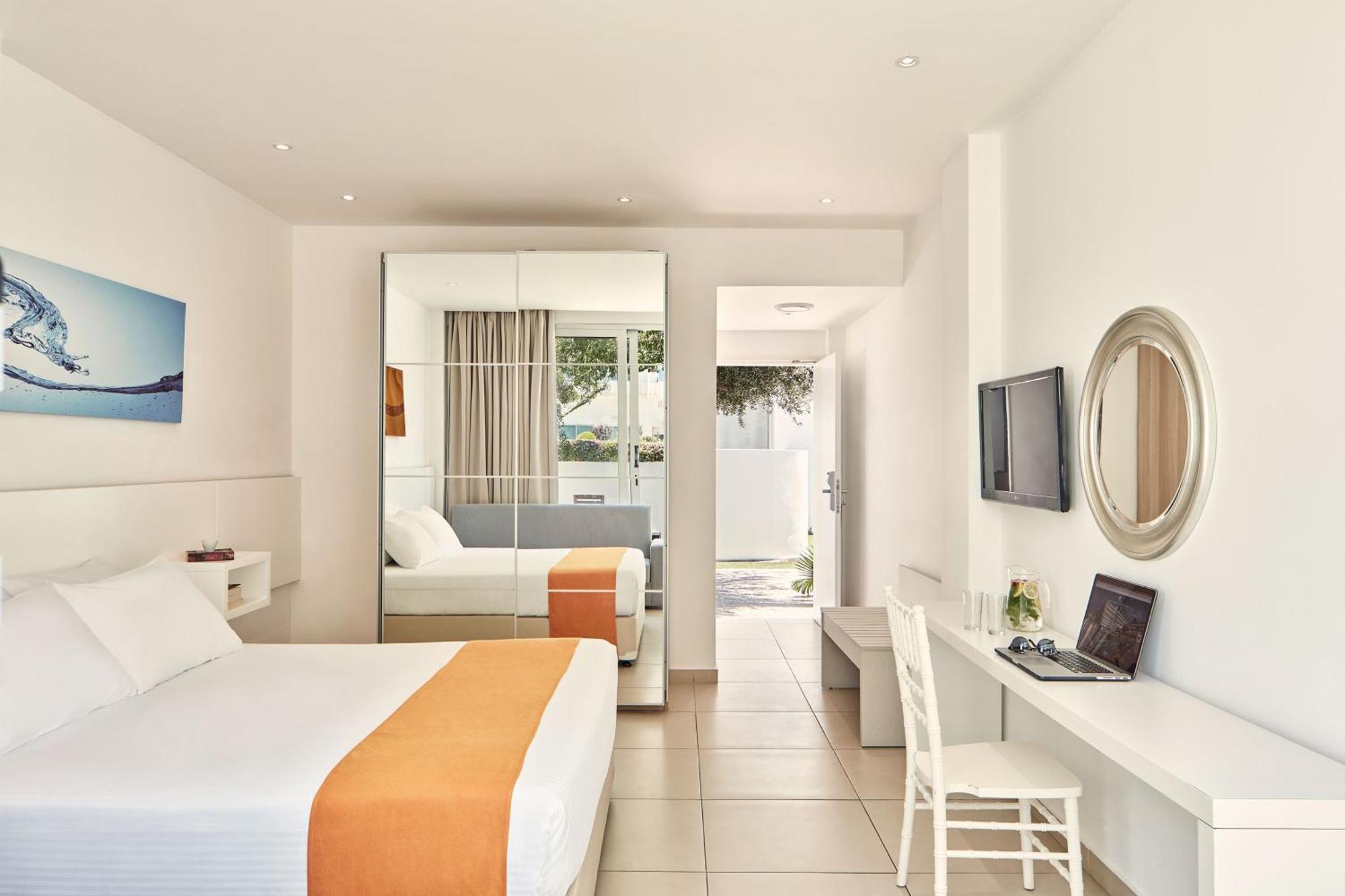 איה נאפה Atlantica Sancta Napa Hotel מראה חיצוני תמונה