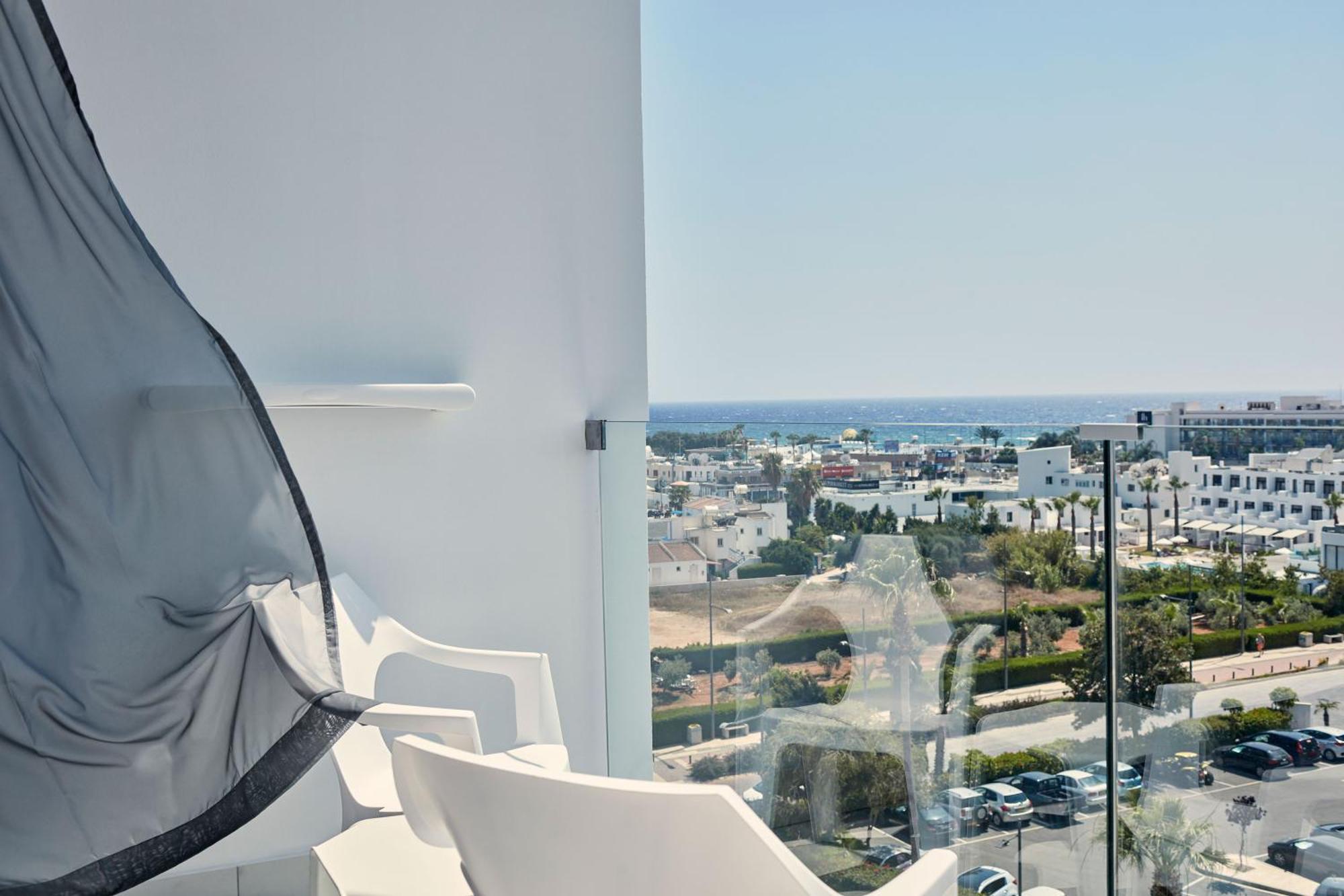 איה נאפה Atlantica Sancta Napa Hotel מראה חיצוני תמונה